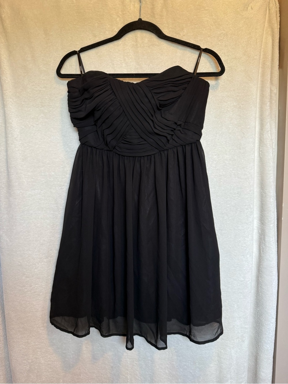 Forever 21 Strapless Chiffon Empire Waist Little Black Dress